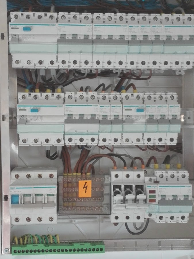 V G Mestre Eletricidade foto 2