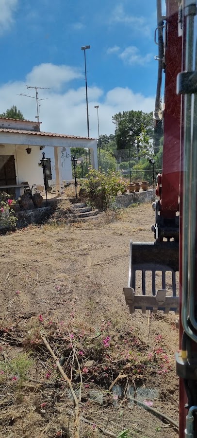 Escavaserviçosjardim- ROMAR, GardenScava lda foto 2