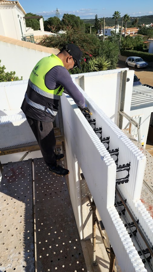 BLOCKBUILDER - Construção em ICF e Remodelações foto 5